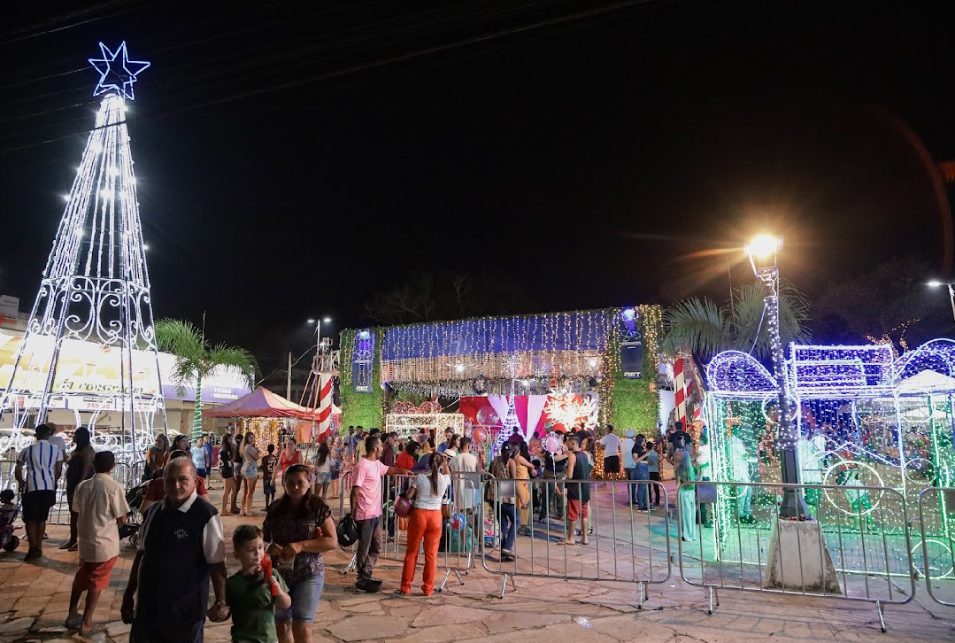 Prefeitura de Santo Antônio do Descoberto promove inauguração da Vila Natalina no município