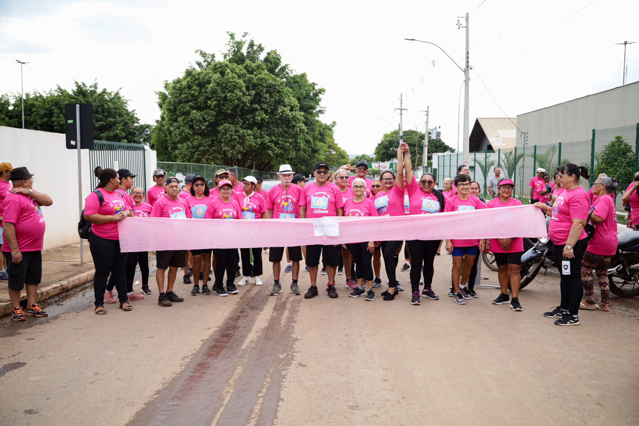 Governo Aleandro celebra a 2ª Semana do Idoso com bem-estar e entretenimento em Santo Antônio do Descoberto