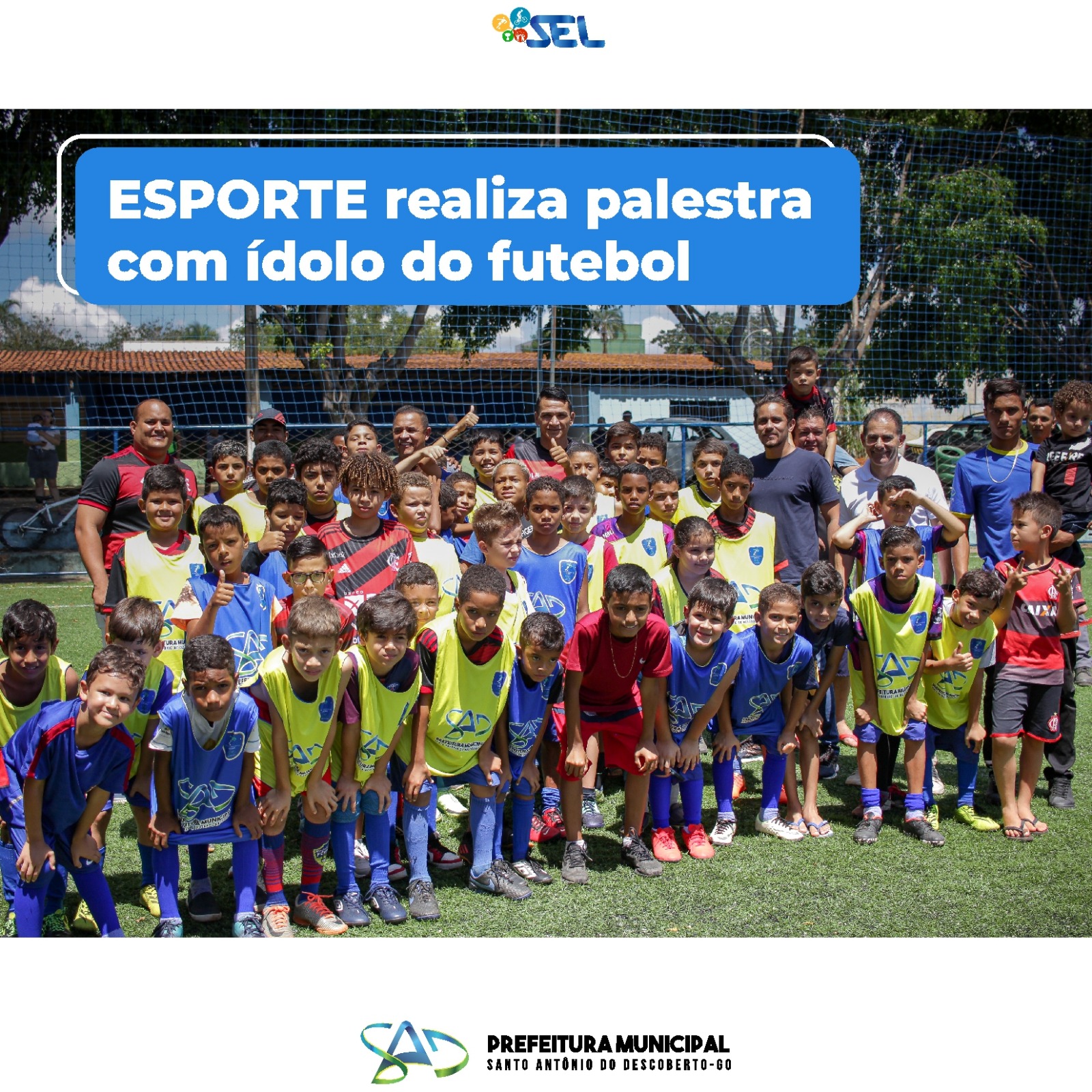 Esporte realiza palestra com ídolo do futebol